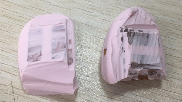 液體硅膠包PC用什么處理劑能達(dá)到破材效果