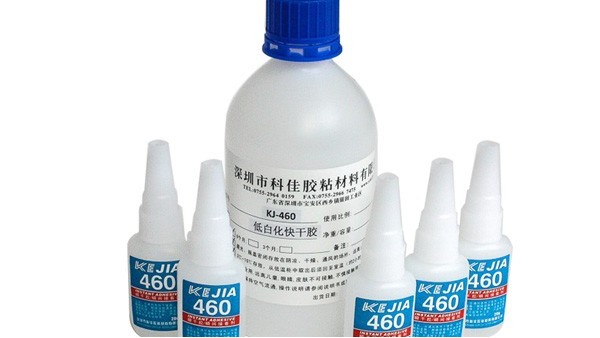 硅膠用什么膠水能粘住，怎么粘不發(fā)白