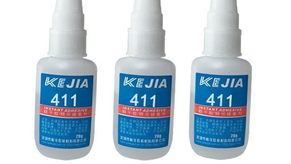 粘塑料用什么膠水？如何正確使用塑料膠水？
