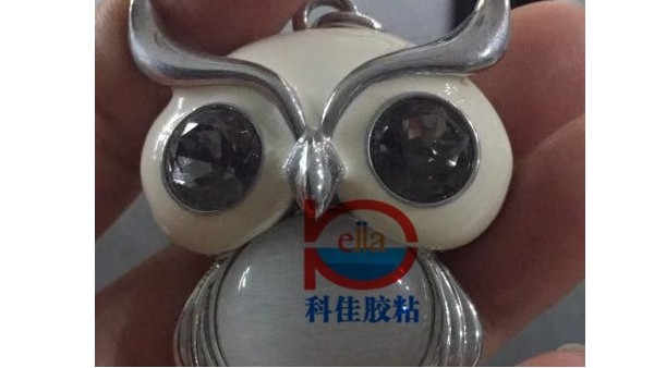 塑料與金屬粘合用什么膠水？KJ-6363F寶石和金屬粘接案例分享