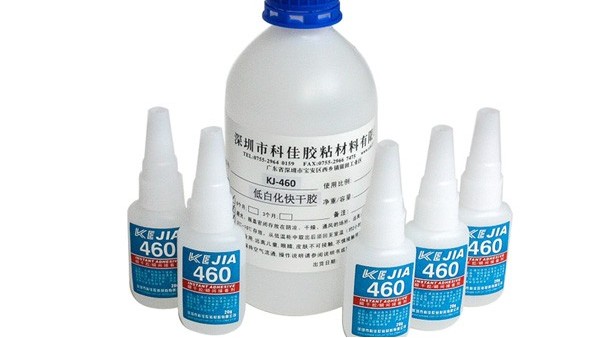 粘硅膠的膠水那種好，這樣選擇膠水讓粘接事半功倍
