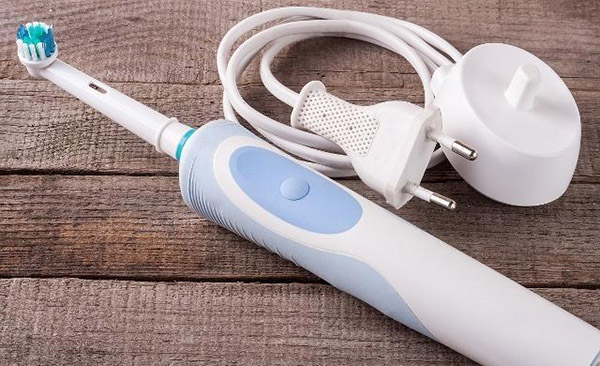 電動牙刷膠水